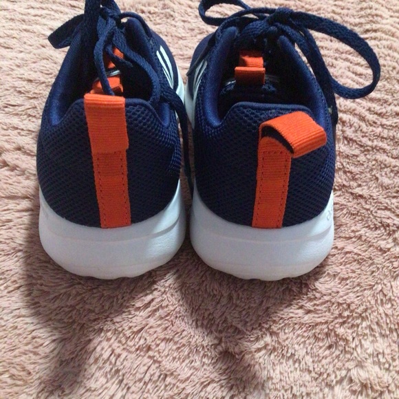 Adidas for kids size 111 - Picture 4 of 6